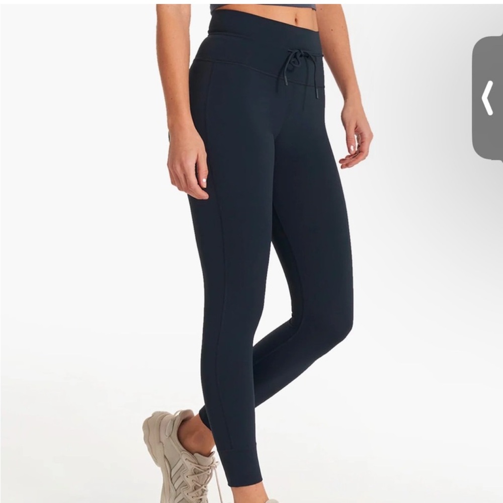 Vuori navy daily leggings